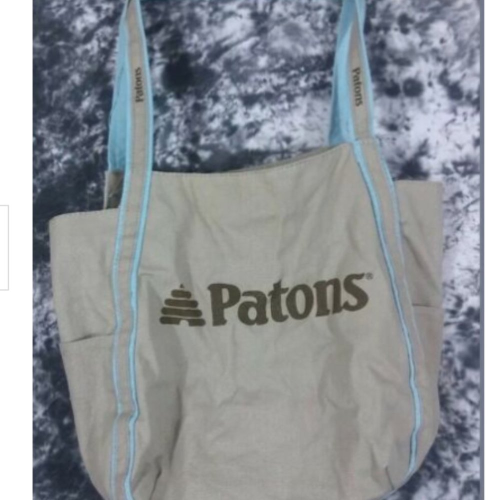 Patons gray spellout carrying bag gray tote